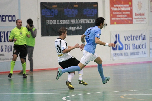 队中脱颖而 队中脱颖而